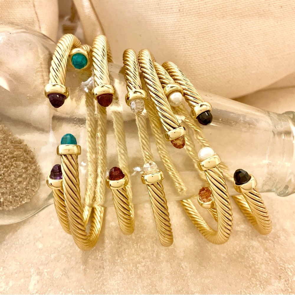 Elegant Gold-Tone Bangle Set with Multicolor Accents(pick up color !!!)